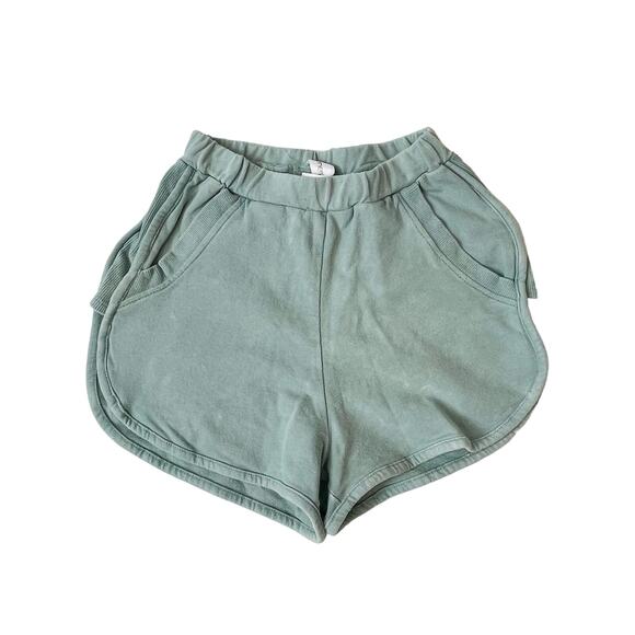 NWT Energetiks Size M (8-9Y) Jada Short in Sage - Picture 1 of 5